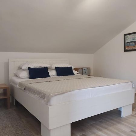 Apartment Maritimo Kotor Bagian luar foto
