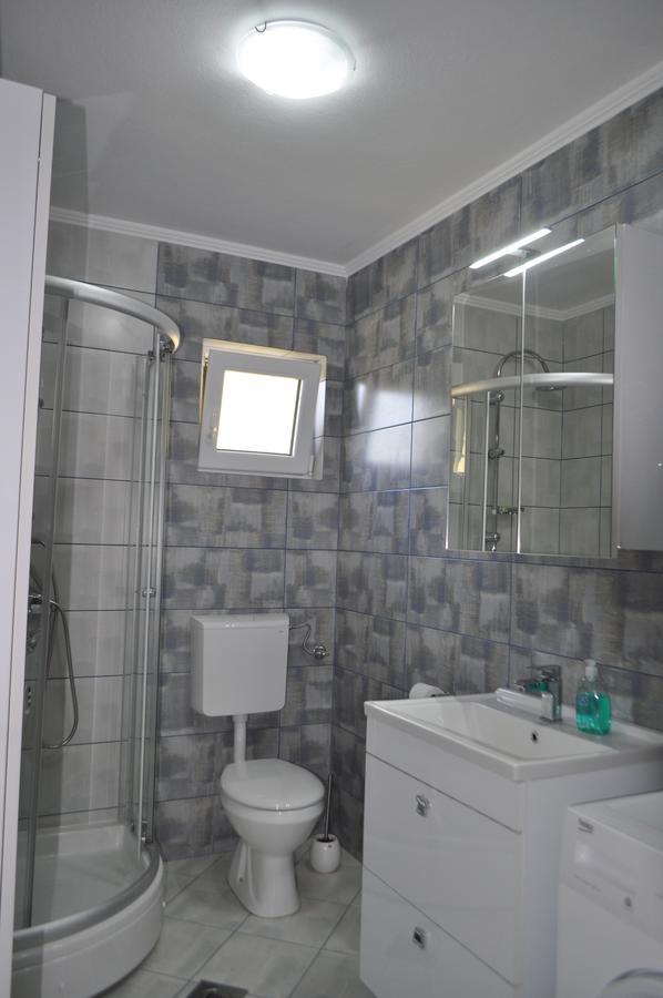 Apartment Maritimo Kotor Bagian luar foto