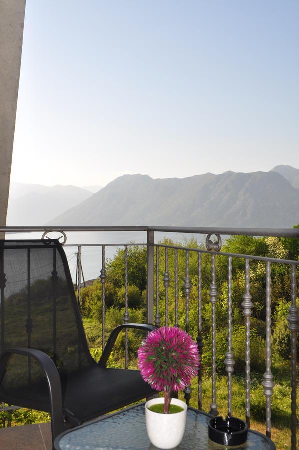 Apartment Maritimo Kotor Bagian luar foto