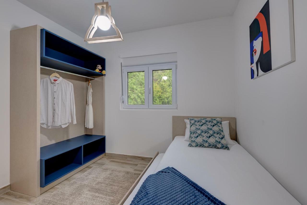 Apartment Maritimo Kotor Bagian luar foto