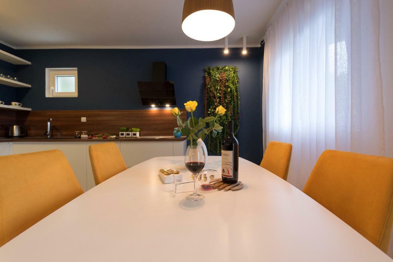 Apartment Maritimo Kotor Bagian luar foto